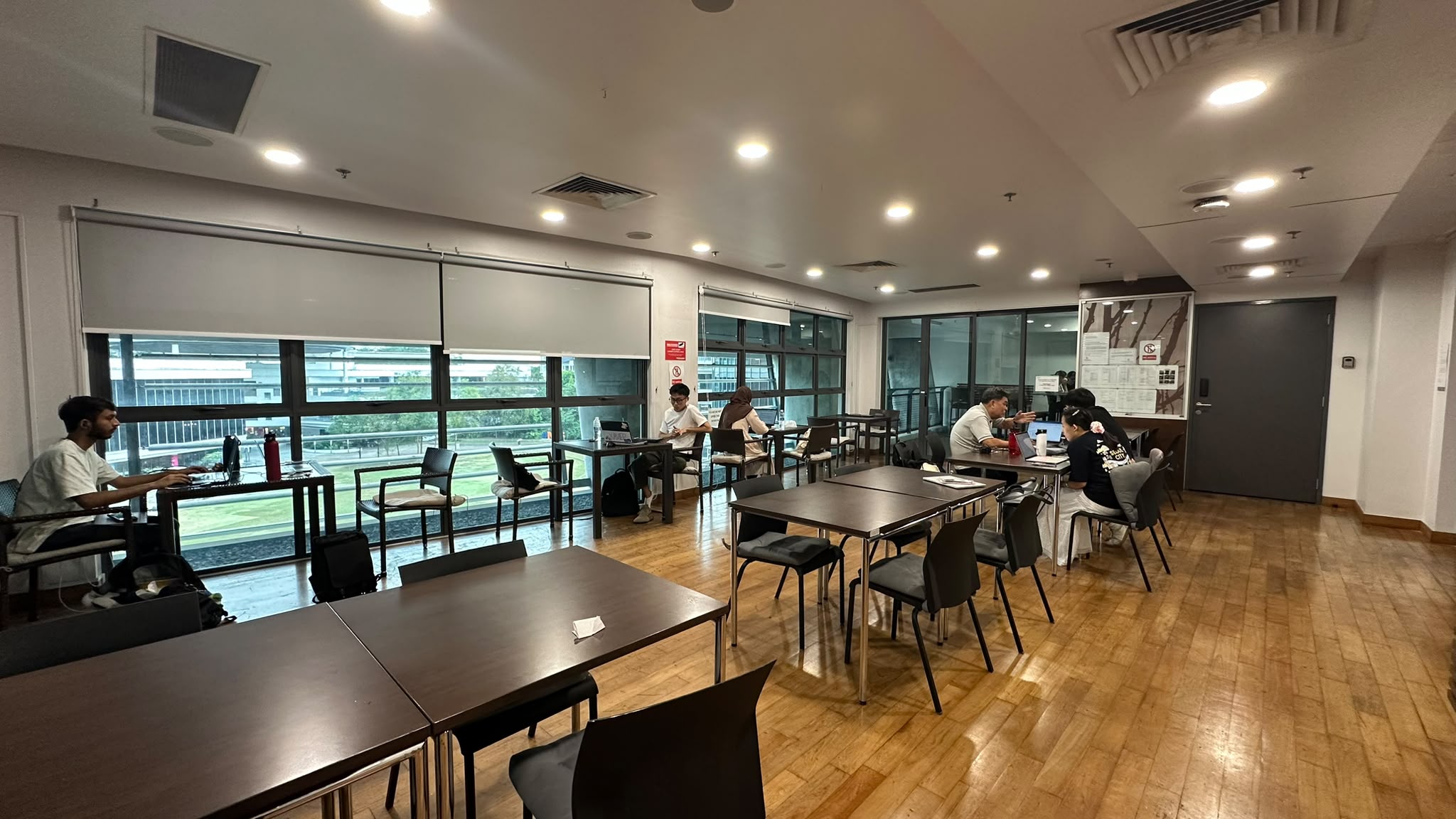 utrlounge3